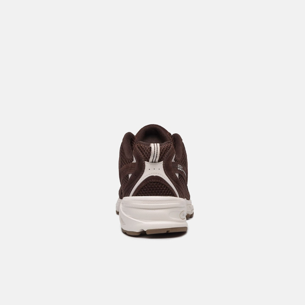 Tênis New Balance 530 Unissex — Marrom / Bege Claro — imagem 6