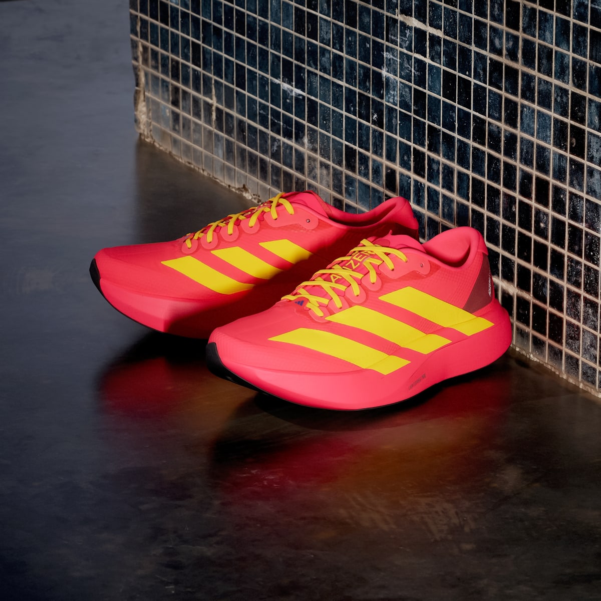 Tênis Adidas Adizero EVO SL Masculino — Lucid Red — imagem 4