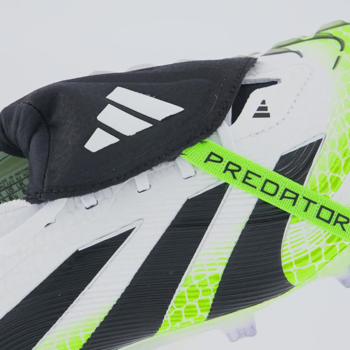 Chuteira Adidas Predator Elite com Lingueta FG — Branco / Preto / Verde — imagem 7