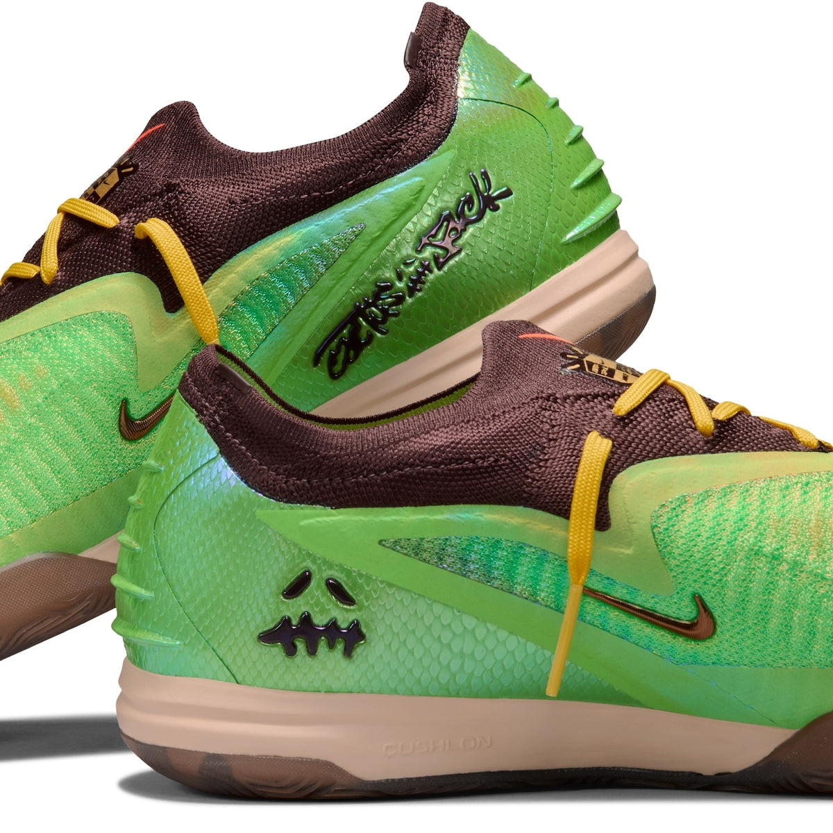 Chuteira Nike Phantom 6 Low Indoor x Cactus Jack — Earth / Metallic Gold — imagem 9