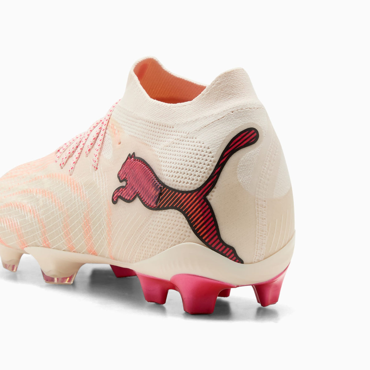 Chuteira Puma Future 9 Ultimate Unissex — Sugared Almond-PUMA White-Ultra Red-PUMA Black — imagem 5
