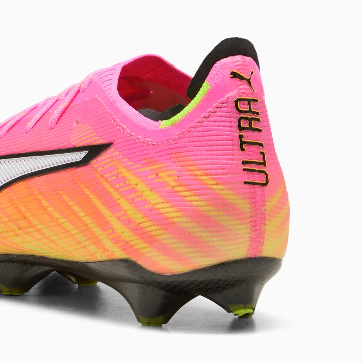 Chuteira Puma Ultra 6 CARBON Unissex — Poison Pink-PUMA White-Sun Stream-Bright Aqua-PUMA Black — imagem 3