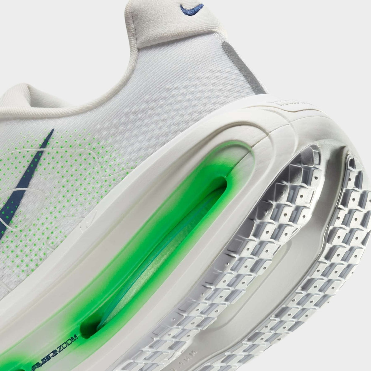 Tênis Nike Vomero Premium Masculino — Branco / Verde — imagem 7