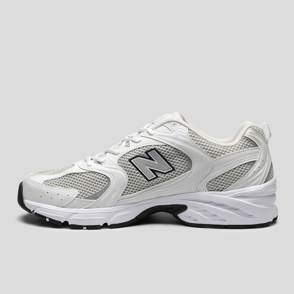 Tênis New Balance 530 Unissex — Branco / Prata — imagem 2