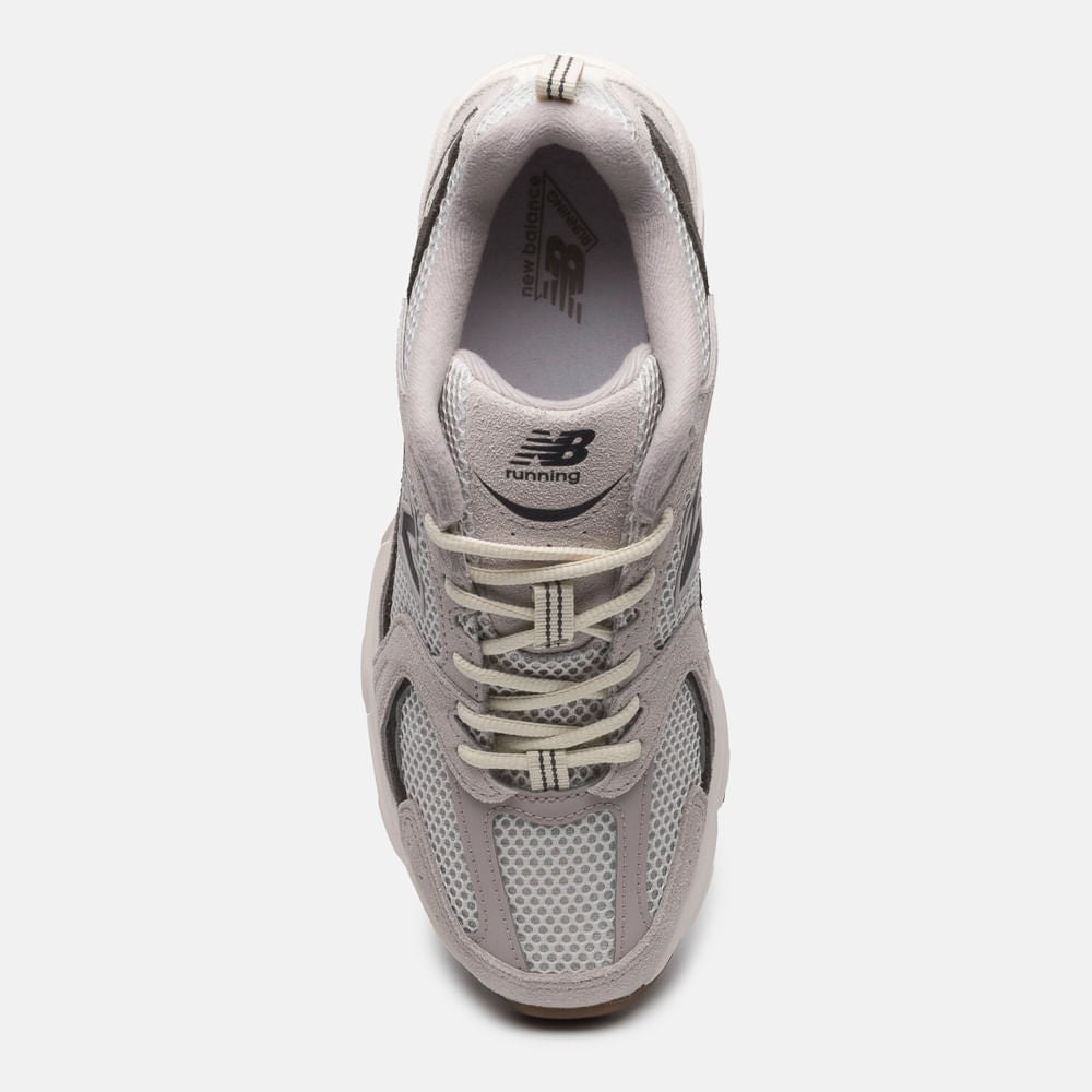 Tênis New Balance 530 Unissex — Cinza Claro / Bege Claro — imagem 4