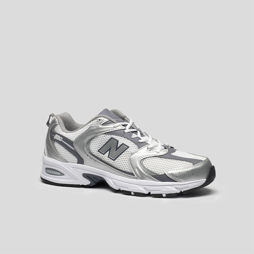 Tênis New Balance 530 Unissex — Prata / Grafite — imagem 4