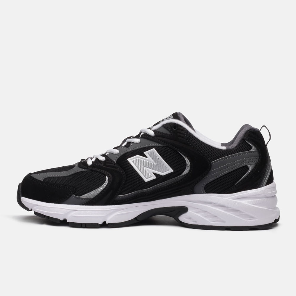 Tênis New Balance 530 Unissex — Preto / Branco — imagem 2