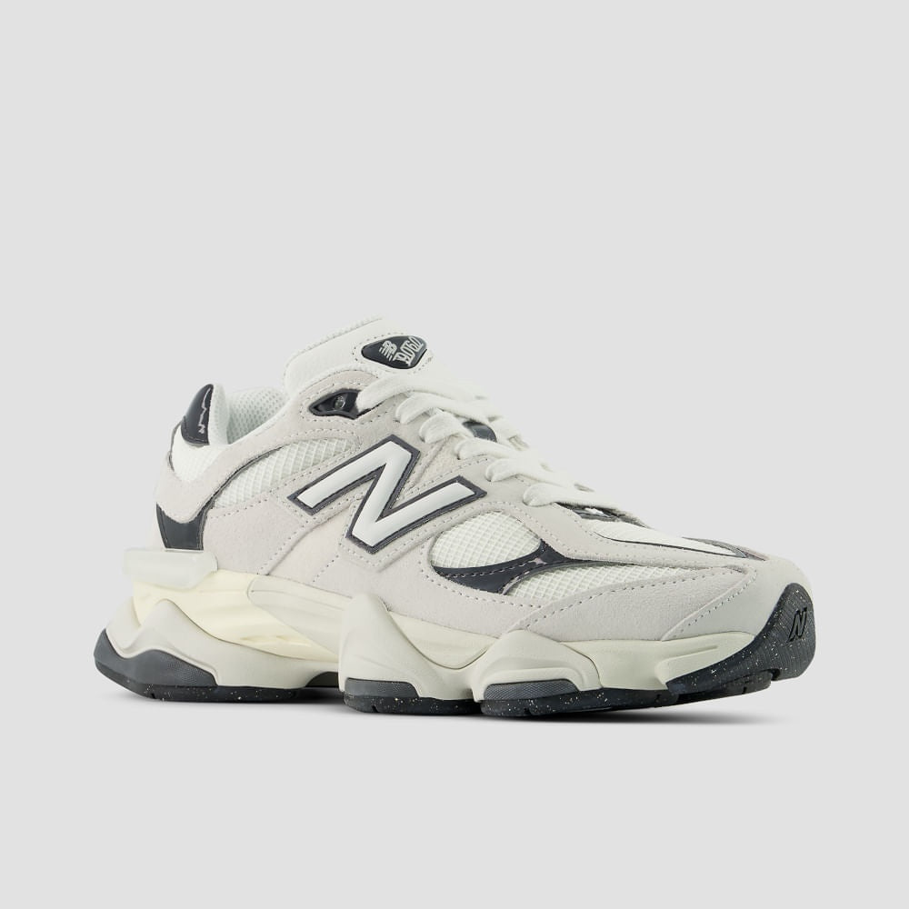 Tênis New Balance 9060 Unissex — Branco Off / Bege Claro — imagem 4