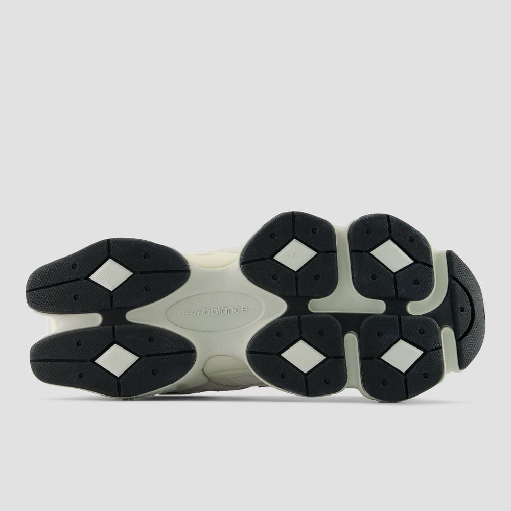 Tênis New Balance 9060 Unissex — Branco Off / Bege Claro — imagem 5