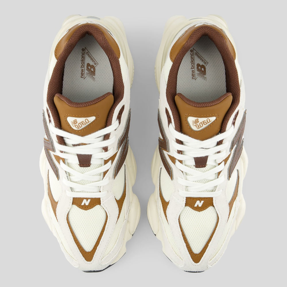 Tênis New Balance 9060 Unissex — Marrom / Branco Off — imagem 3