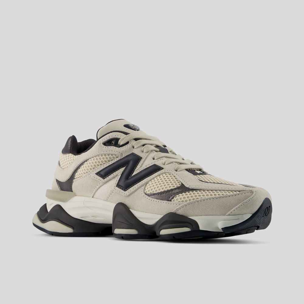 Tênis New Balance 9060 Unissex — Bege / Preto — imagem 4