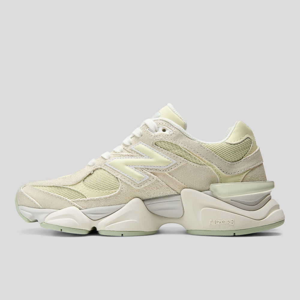 Tênis New Balance 9060 Unissex — Verde Claríssimo / Branco Off — imagem 2