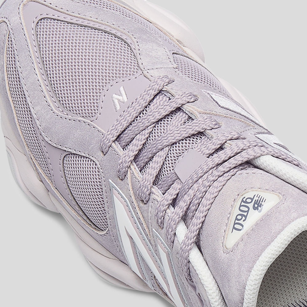 Tênis New Balance 9060 Unissex — Cinza / Bege Claro — imagem 7
